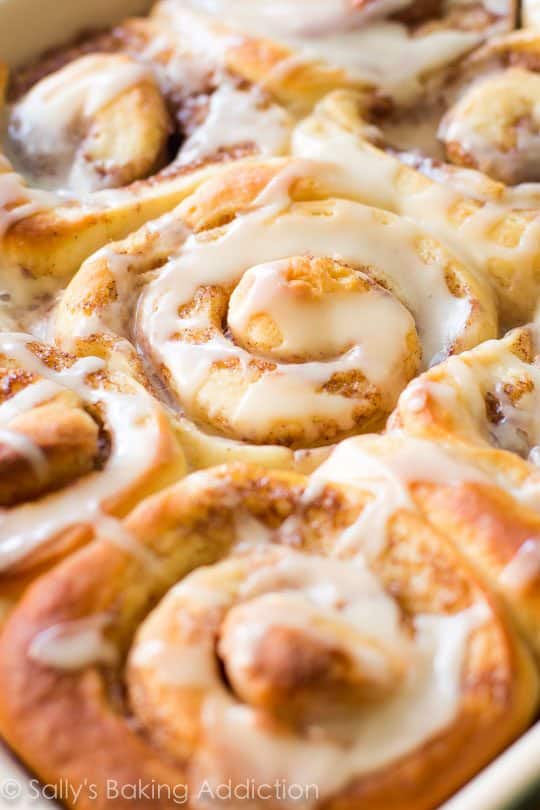 Homemade Maple Cinnamon Rolls: Simple Recipe for Pillowy Perfection
